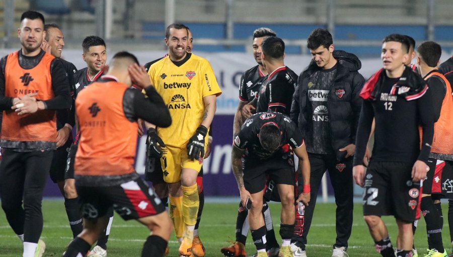 Ñublense regresó al triunfo con remontada ante O'Higgins que se quedó sin entrenador