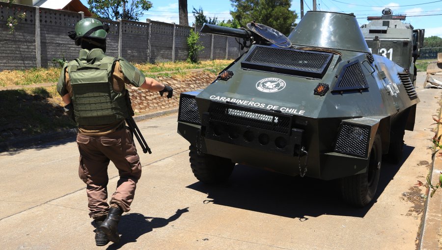 Carabineros que se movilizaban en vehículo blindado fueron baleados en emboscada en Ercilla