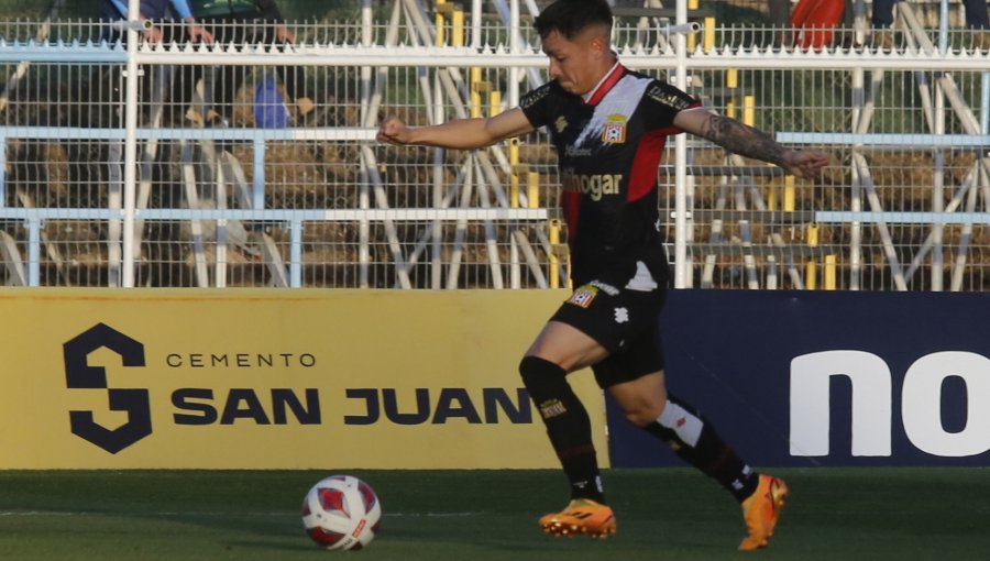 "Mi familia tiene miedo": Cristián Zavala denuncia agresión de hinchas de Curicó tras derrota ante U. La Calera