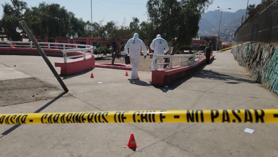 Hombre muere tras ser baleado en plaza cercana a la escuela Japón de Antofagasta