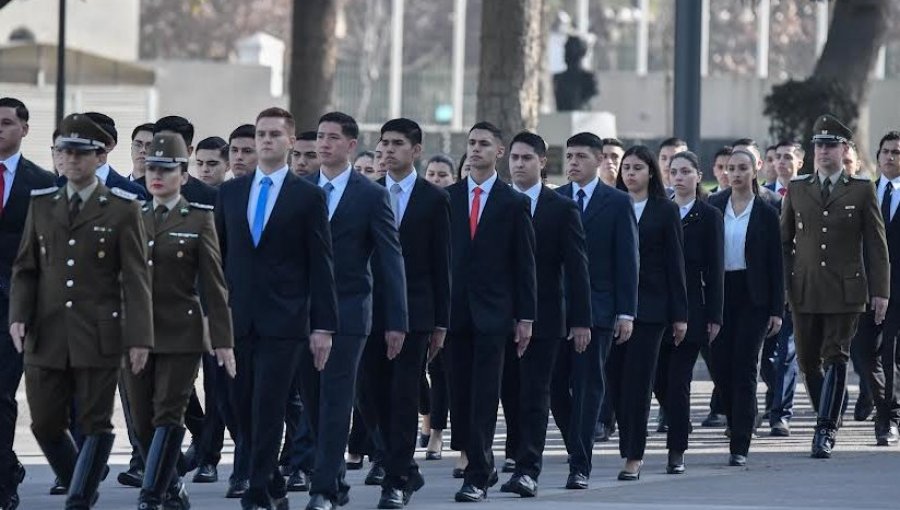 Ingresa la promoción extraordinaria de Aspirantes a Oficiales a la Escuela de Carabineros