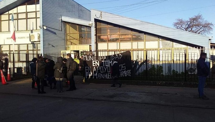 Comuneros se toman municipio de Ercilla en apoyo a los presos mapuches