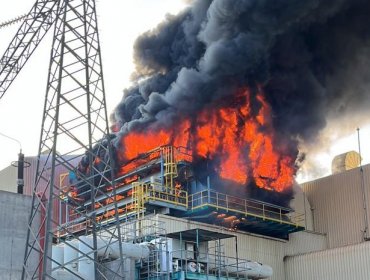 Incendio afectó a dependencias de la termoeléctrica Nehuenco en Quillota: más de 60 personas fueron evacuadas