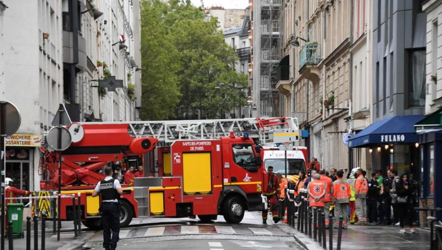 Al menos cinco heridos deja fuerte explosión en un edificio residencial de París