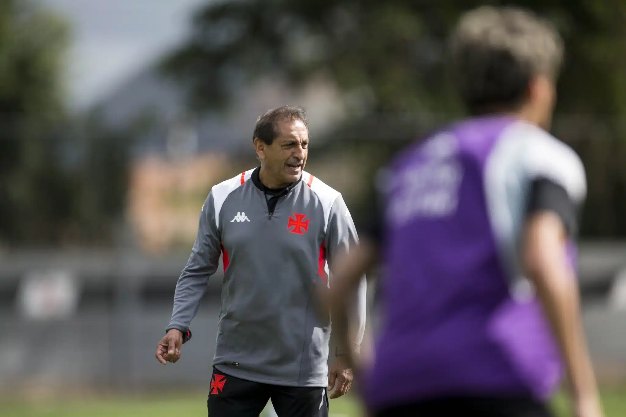 DT de Vasco da Gama: "Gary Medel es un líder y eso es importante"