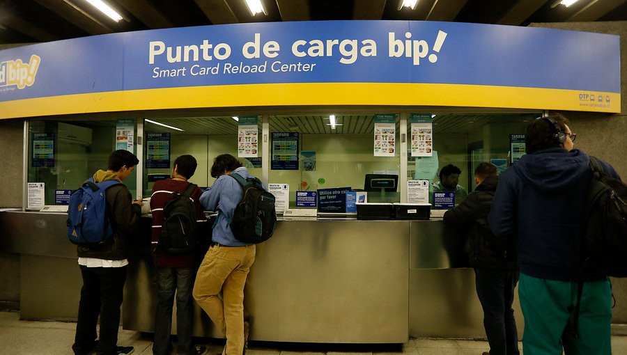 Desconocidos sustraen cerca de $3 millones desde punto de carga de tarjeta Bip en Metro Departamental