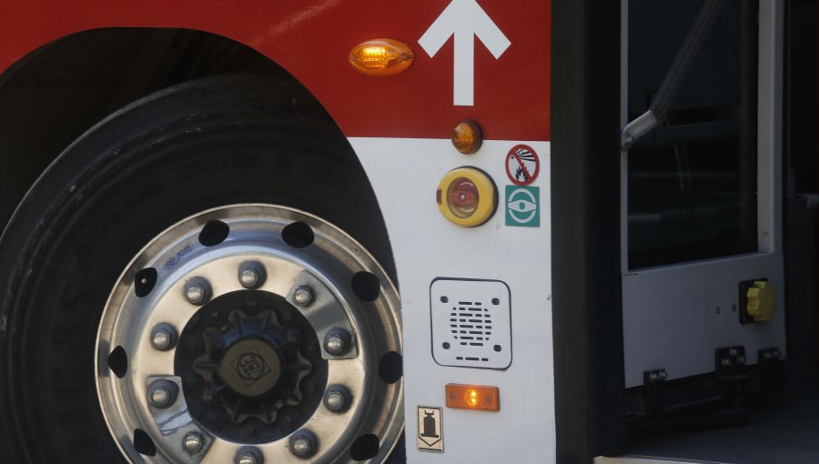 Guardia del Municipio de Santiago fue apuñalado durante asalto a un bus en San Miguel