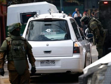 Dos detenidos deja funeral de alto riesgo en Viña del Mar: hubo disparos, fuegos artificiales y clases suspendidas en colegio