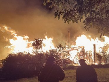 Segundo ataque incendiario del día: desconocidos quemaron dos casas en Tirúa