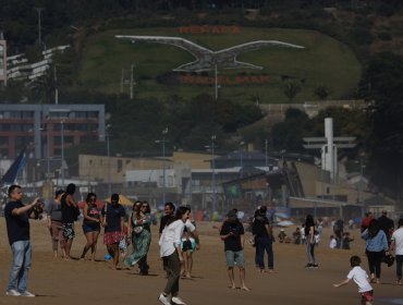 Masiva llegada de turistas a Región de Valparaíso: Ocupación hotelera supera el 50%