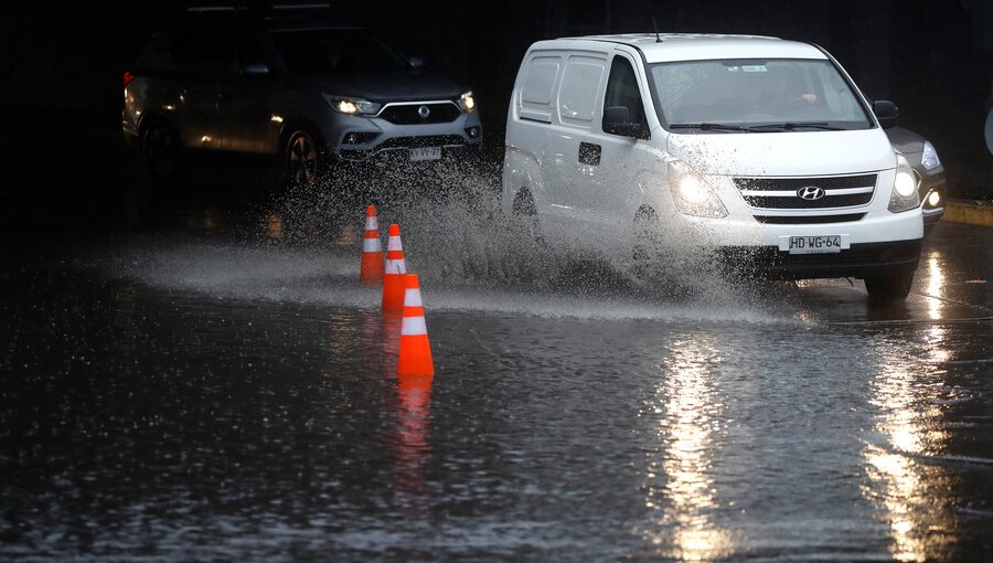 Emiten alerta por lluvias moderadas a fuertes para cuatro regiones del país