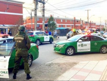 Carabineros fueron atacados con armas de fuego desde un tercer piso durante operativo de fiscalización en Cerrillos