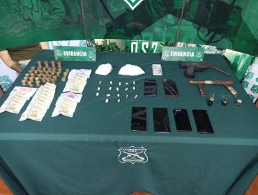 Decretan prisión preventiva para dos hombres por tráfico de drogas y tenencia de armas en Valparaíso