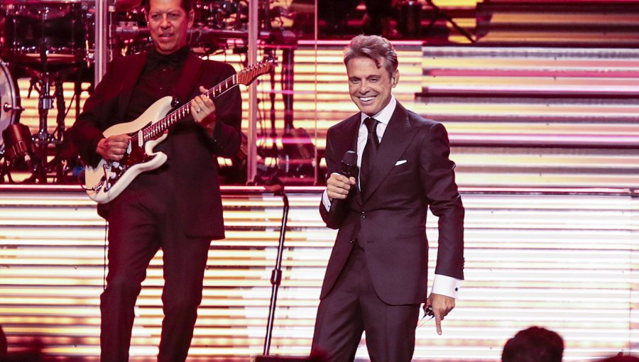 Luis Miguel ya está en Chile: Realizará 10 conciertos en el Movistar Arena