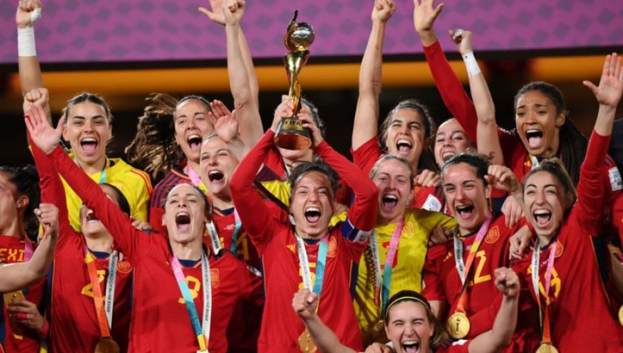 España tricampeona: Vence a Inglaterra en el Mundial y se corona en las 3 categorías del fútbol femenino