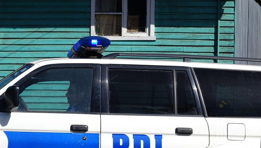 Horror en Valparaíso: Hallan cuerpo de un adulto mayor descuartizado al interior de una vivienda del cerro Ramaditas