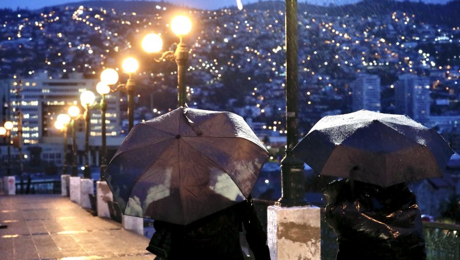 Hasta 60 milímetros de lluvias podría dejar nuevo sistema frontal en Valparaíso y Viña