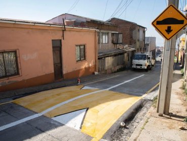 23 lomos de toro aumentarán la seguridad vial en diversos puntos de Valparaíso