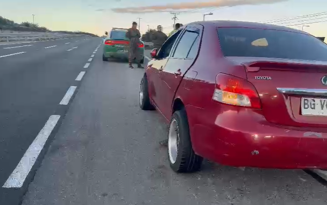 Tres sujetos intentaron atropellar a carabineros en control en Los Vilos: se les incautó 2 kilos de marihuana elaborada