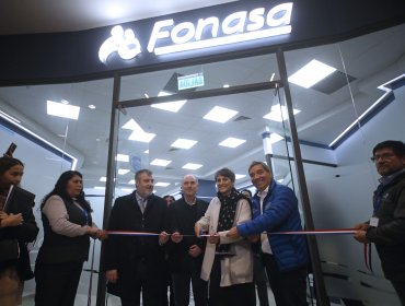 Inauguran sucursal de Fonasa en mall de Independencia: es la primera en estar ubicada en un centro comercial