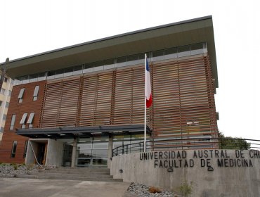 Corte acoge recurso de alumna de postgrado que denunció a un director de la U. Austral por acoso sexual, maltrato y discriminación