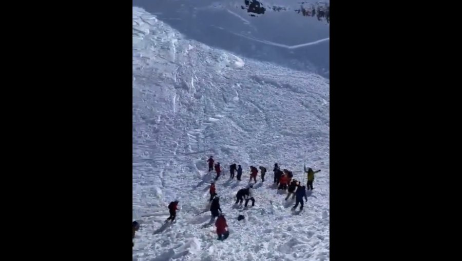 Descartan personas atrapadas tras operativo por avalancha en centro de ski Nevados de Chillán