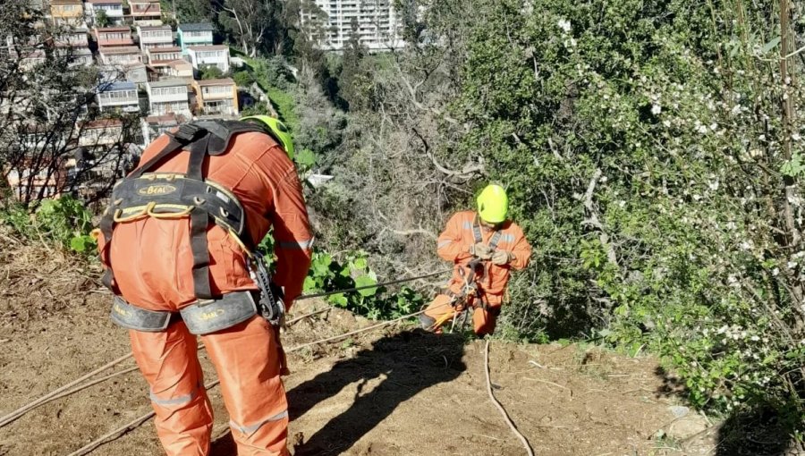 Tramo final de la ruta 68 permanecerá cerrado todo el fin de semana hacia Valparaíso por deslizamiento de tierra en Santos Ossa