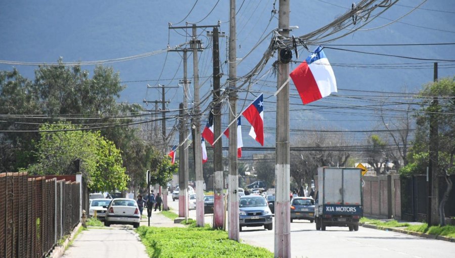 1.800 banderas chilenas adornarán las calles de La Calera durante las Fiestas Patrias