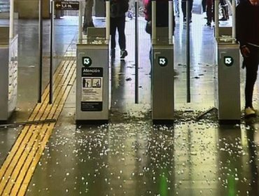 Metro denunció destrozos en la estación República en medio llamados a evasiones masivas