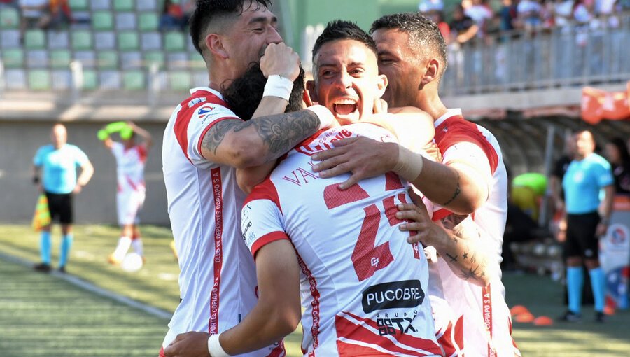 Deportes Copiapó venció en un partidazo a Unión Española