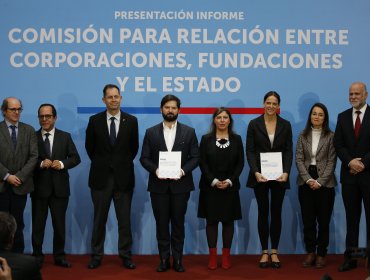 Comisión para la probidad y transparencia entregó a presidente Boric informe con 46 medidas