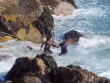 Detienen a delincuente que se lanzó al mar tras ser acusado de intento de robo en Reñaca