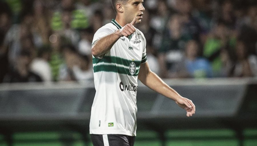 Benjamín Kuscevic convirtió de cabeza en nueva derrota del Coritiba de Brasil