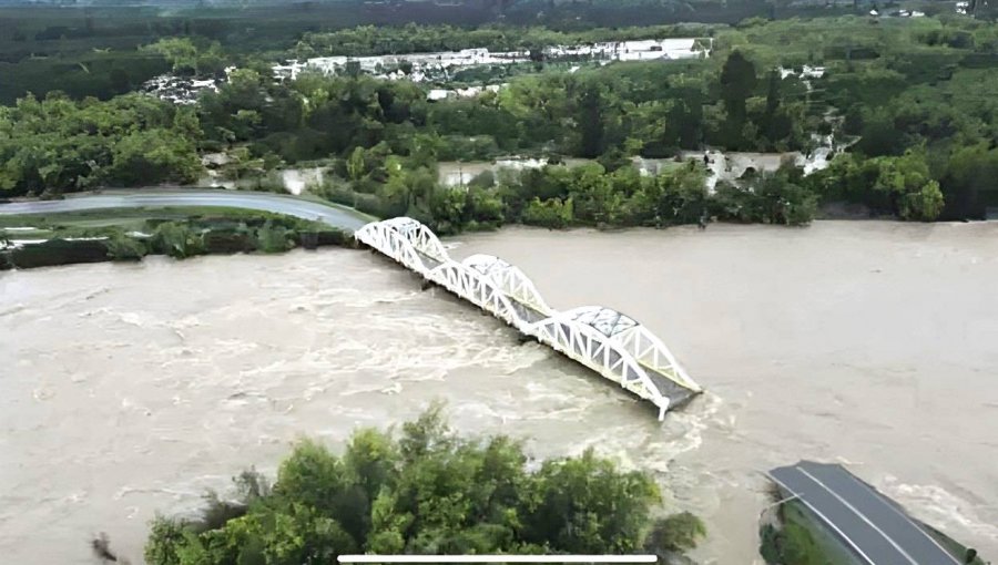 Puente Tres Arcos fue reabierto al tránsito vehicular tras sufrir daños por sistema frontal