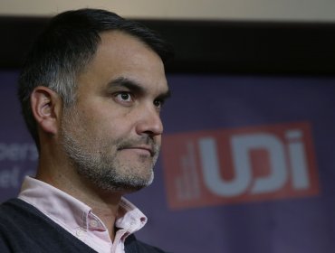 Timonel de la UDI desmiente a presidente Boric y afirma que "no recibimos invitaciones" para lanzamiento de Plan de Búsqueda