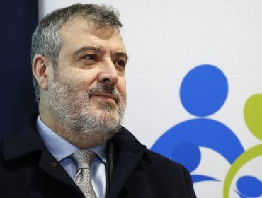 Diputados de oposición de la comisión de Salud piden la renuncia del director de Fonasa por deuda con clínicas privadas