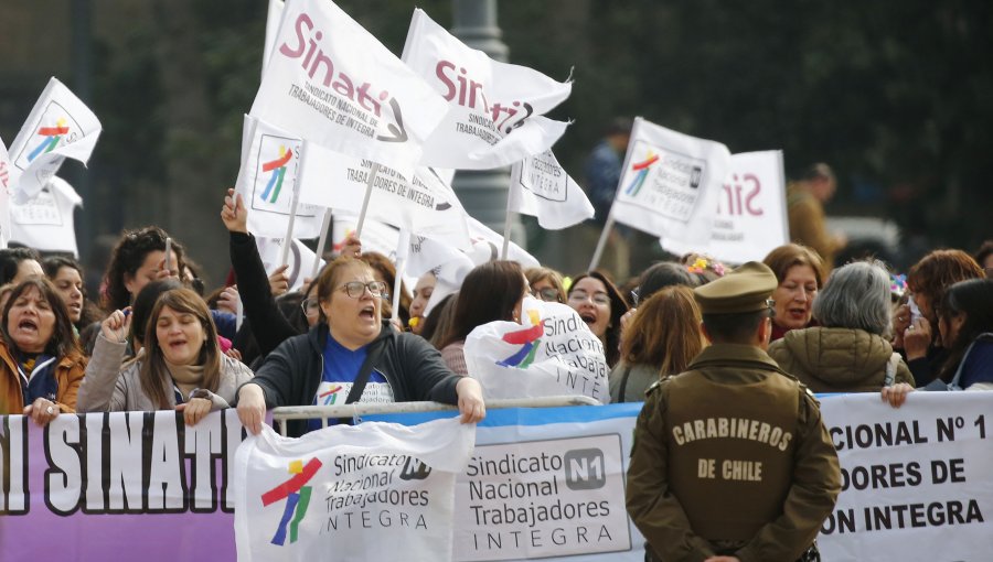 Seis de los siete sindicatos de Fundación Integra aceptaron la oferta del Gobierno y depusieron el paro tras 21 días