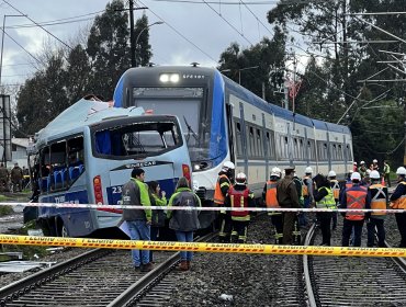 Choque entre microbús y Biotren en San Pedro de la Paz: Confirman que cuatro fallecidos son profesores