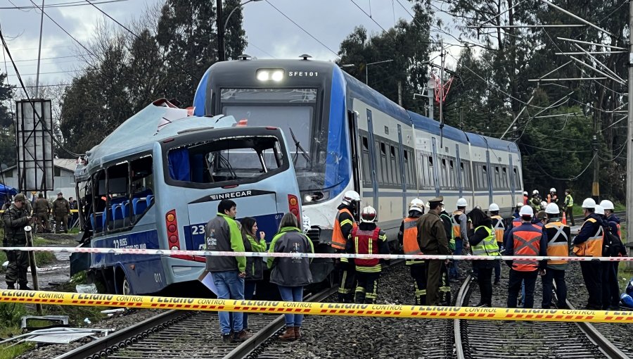 Choque entre microbús y Biotren en San Pedro de la Paz: Confirman que cuatro fallecidos son profesores