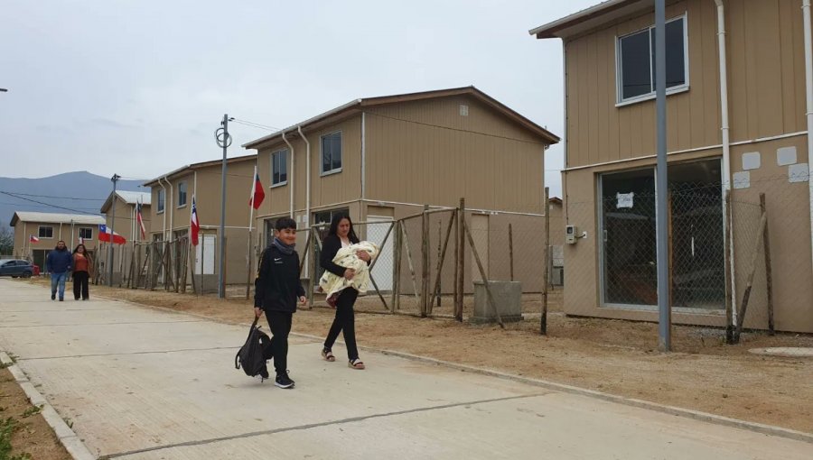 «Villa El Rosario»: 300 familias de Olmué recibieron las llaves de sus nuevas casas