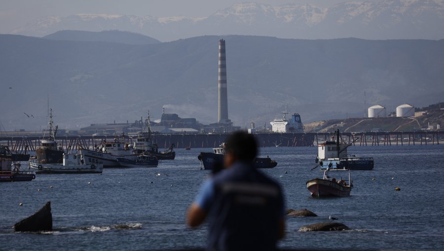 Duro revés para AES, Codelco y ENAP: Corte Suprema les ordena reducir sus emisiones contaminantes en la bahía de Quintero