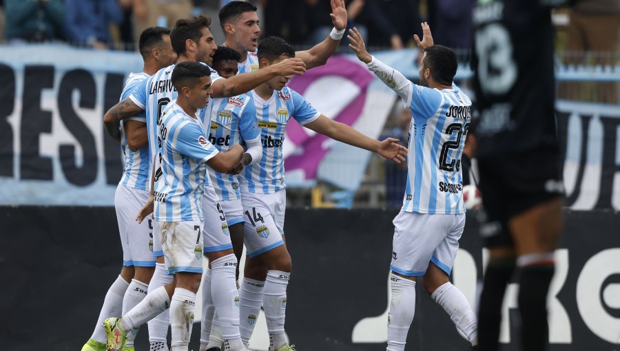 Magallanes consiguió 3 puntos de oro ante Palestino y logró escapar de zona de descenso