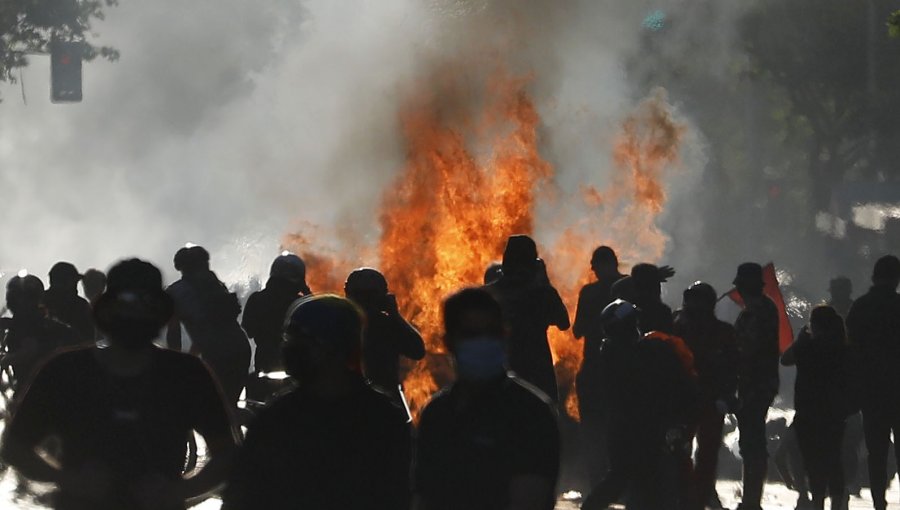 Cámara de Diputados aprueba proyecto para condenar "actos irracionales de violencia" durante el estallido social