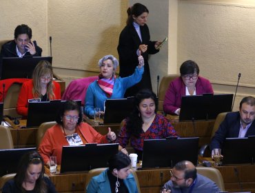 Cámara aprueba proyecto que elimina del sistema financiero la información oncológica de pacientes que tuvieron cáncer