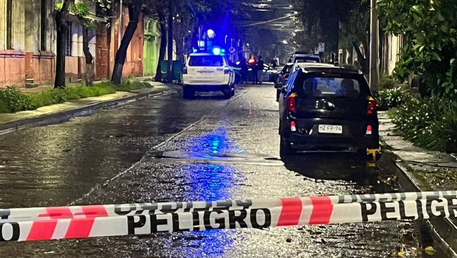 Brutal crimen en Santiago: ciudadano extranjero murió tras ser apuñalado y baleado