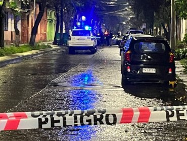 Brutal crimen en Santiago: ciudadano extranjero murió tras ser apuñalado y baleado
