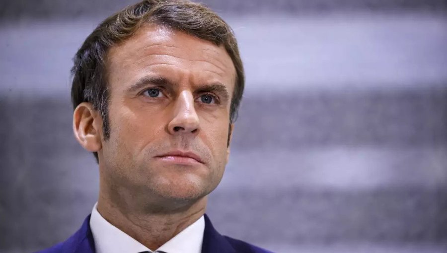 Emmanuel Macron afirma que "no puede haber" banderas rusas en los Juegos Olímpicos de París