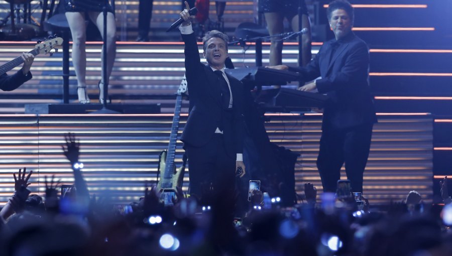 Luis Miguel rompió en llanto tras ser ovacionado en su décimo y último show en Chile