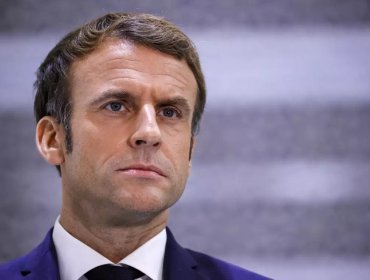 Emmanuel Macron afirma que "no puede haber" banderas rusas en los Juegos Olímpicos de París