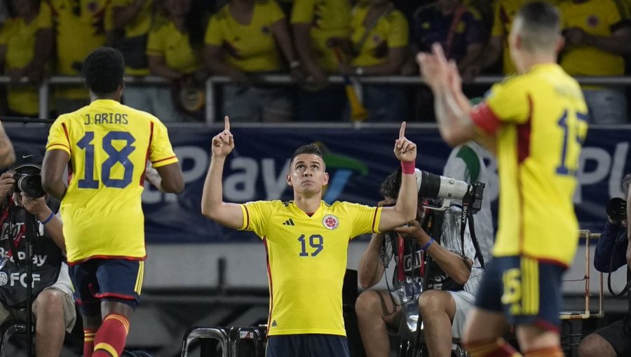 Colombia logró trabajada victoria 1-0 ante Venezuela en el debut de las Eliminatorias